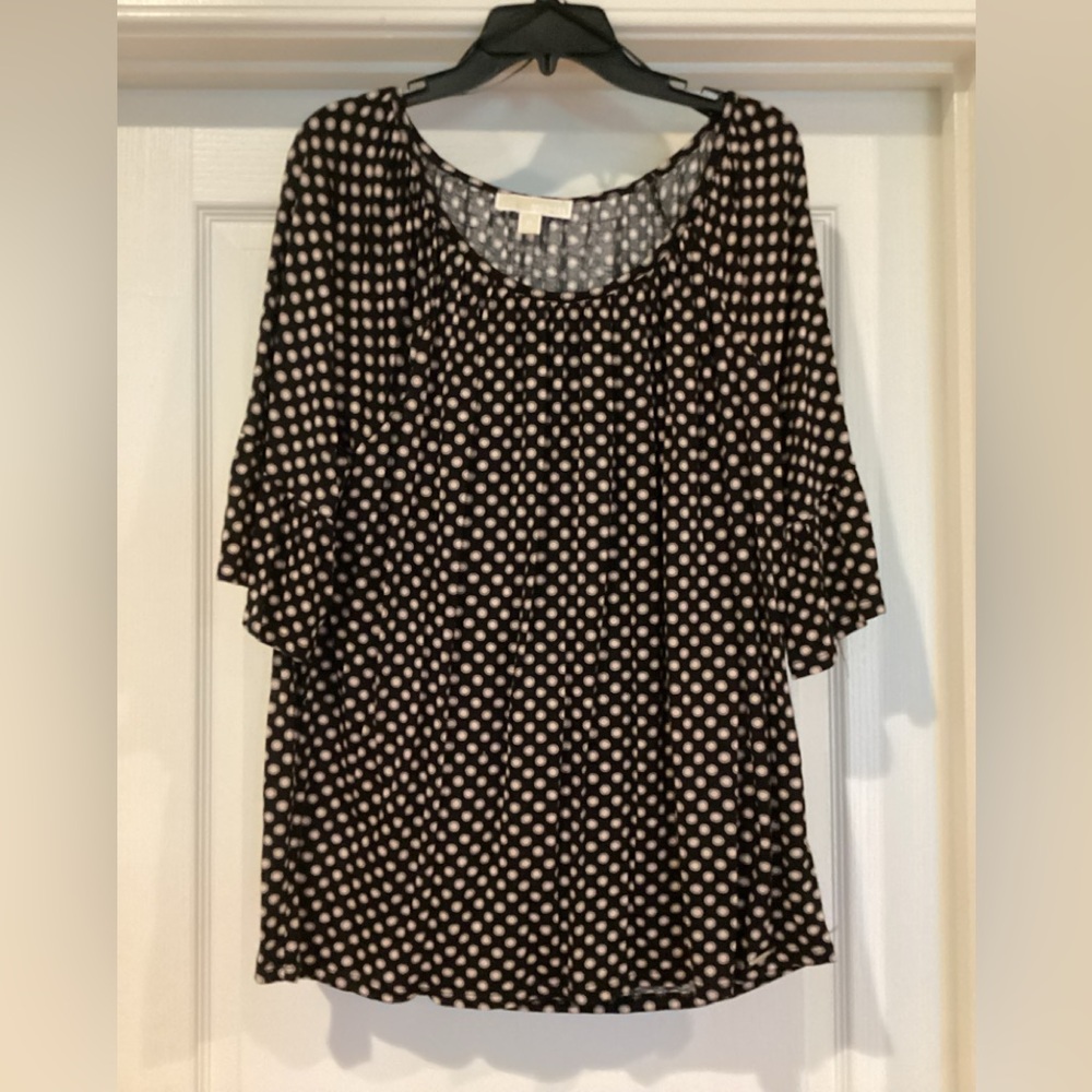 Adorable Michael Kors polka dot top